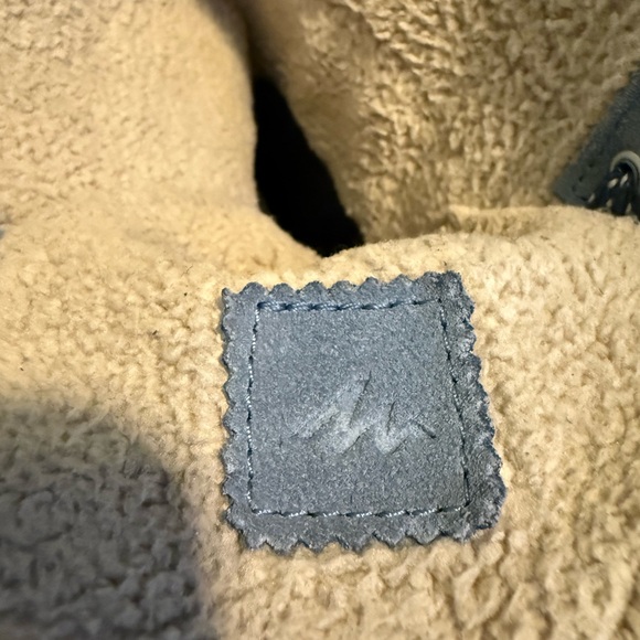 Quechua Women’s Blue and Black Hiking Boots - Size 11 - Picture 11 of 16